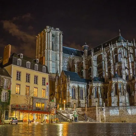 Le Doyenne - Entree Autonome - Hypercentre 2*