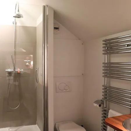 Bed & Breakfast Le Doyenne - Entree Autonome - Hypercentre Le Mans