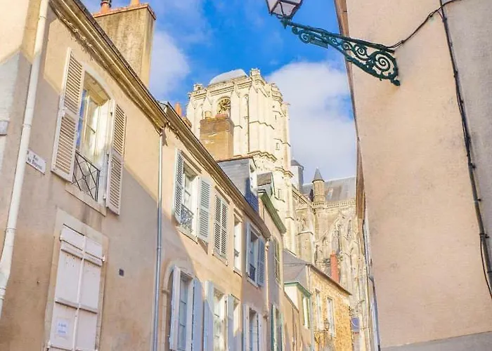 Bed and breakfast Le Doyenne - Entree Autonome - Hypercentre