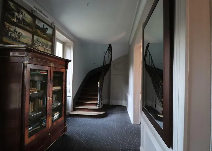 Le Doyenne - Entree Autonome - Hypercentre 2*