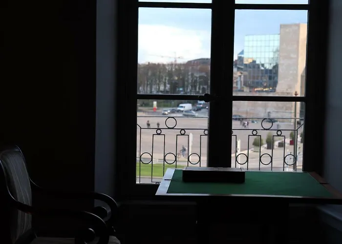 Le Doyenne - Entree Autonome - Hypercentre Bed & Breakfast 2*