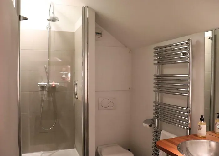 Bed & Breakfast Le Doyenne - Entree Autonome - Hypercentre Le Mans