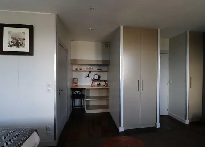 Le Doyenne - Entree Autonome - Hypercentre Bed & Breakfast Le Mans