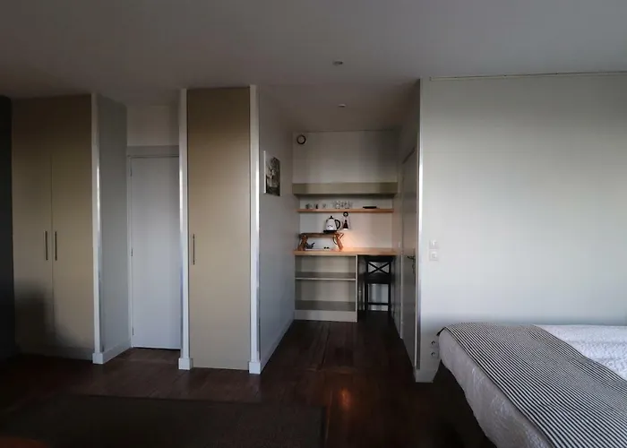 Le Doyenne - Entree Autonome - Hypercentre Bed & Breakfast 2*